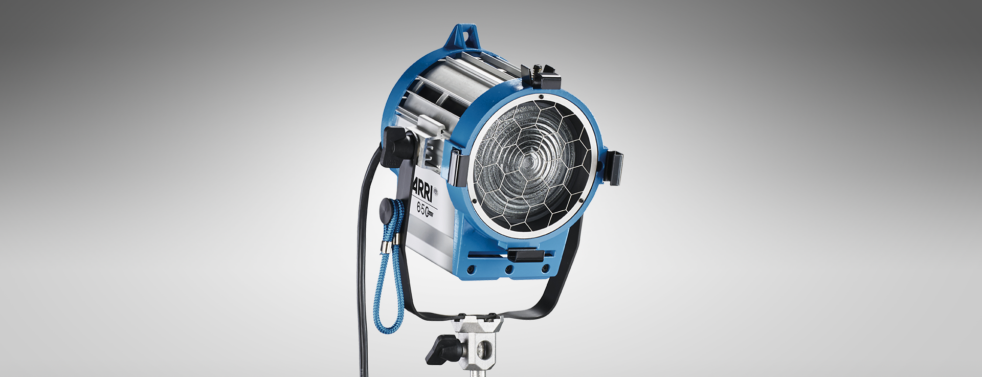 2 x L3.79400.D ARRI 650 Plus with line switch, incl. 4-leaf barndoor and filter frame
