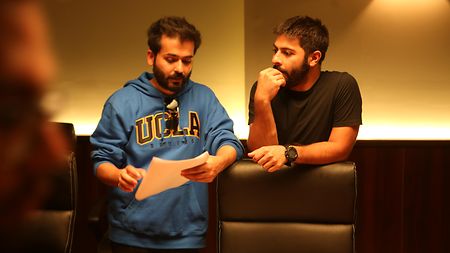 Director Aditya Dhar (l.) and cinematographer Mitesh Mirchandani