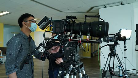 Chief EFP camera operator Benny Chak about the ARRI Signature Zoom cine lens.