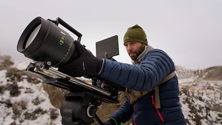 Cinematographer Phillip Baribeau about the ARRI Signature Zoom cine lens.