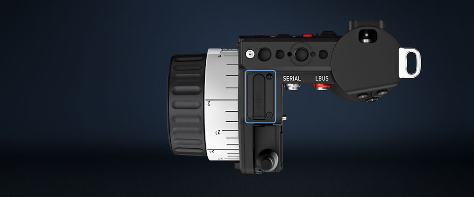 Handheld camera control unit ARRI Hi-5 illustration of the USB-C port in focus.