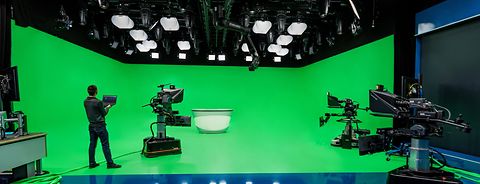 A ARRI solutions studio in which the integrated system tools are used to fasten workflows and turn a stage into a smart studio.