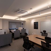 ARRI in Seoul - Meeting & conference room with open office area