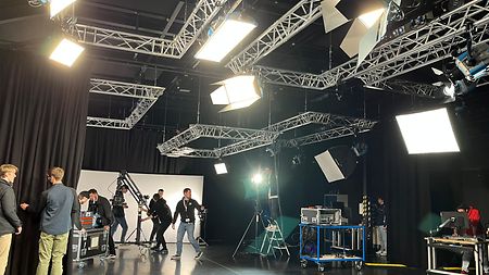 02_Huddersfield-University-Stewart-Film-Studios-Scene-Setup