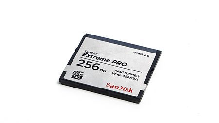 Representation of the San Disk Extreme Pro CFast 2 256 GB. Can be used with the live production camera AMIRA Live.
